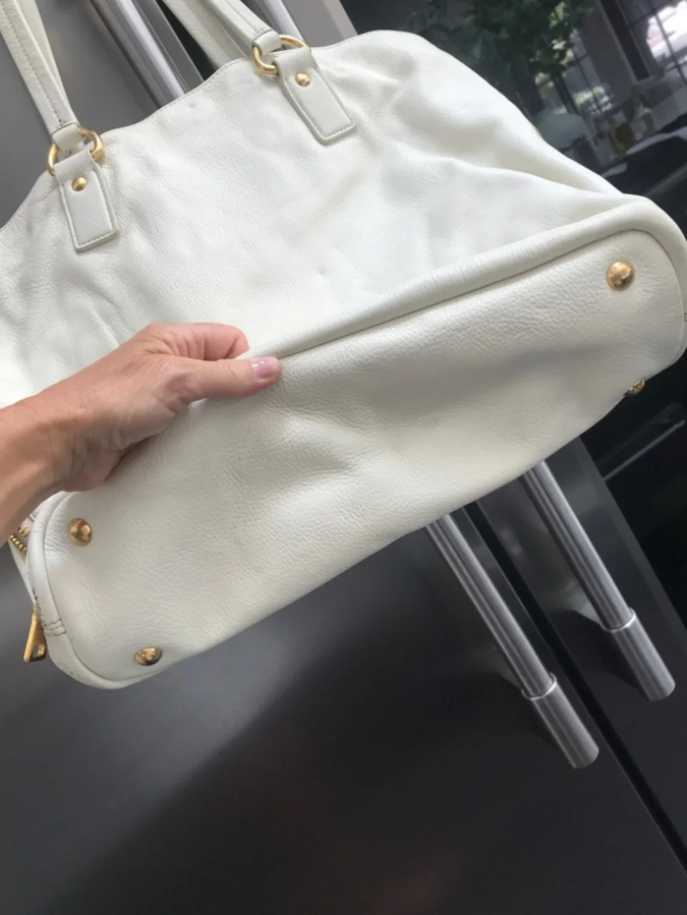 Prada Off-White Leather Tote/Shopper